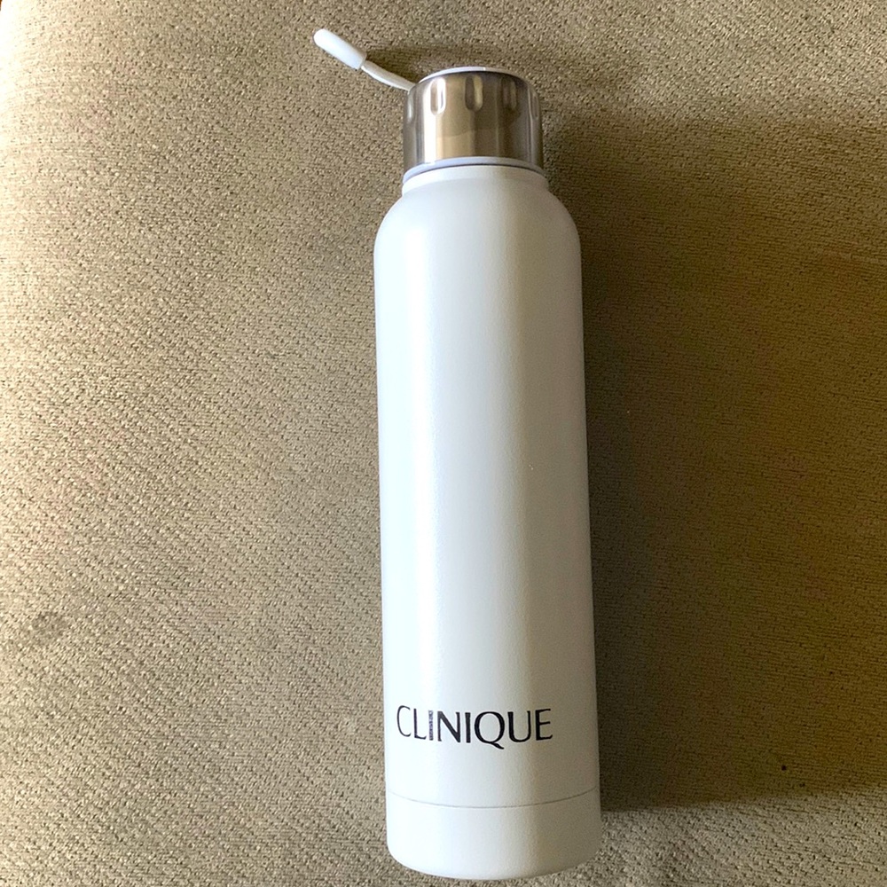 NEW Minimal minimalistic reusable water hydro flask bottle from Clinique